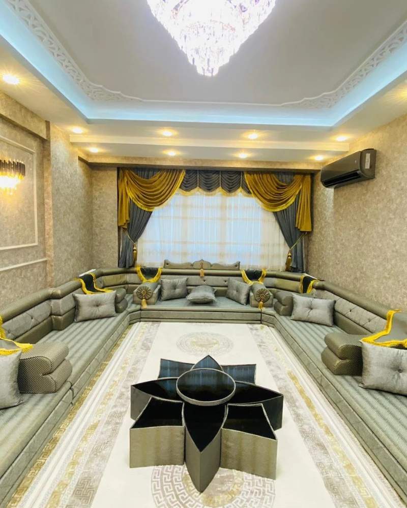 Majlis seating